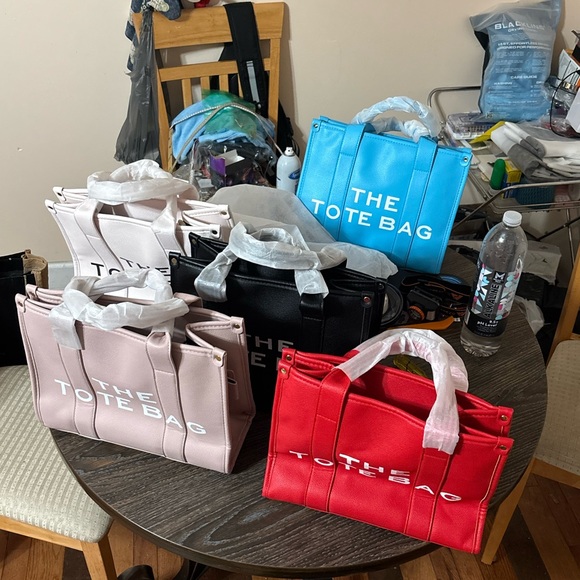 Marc Jacobs Tote Bag Collection - Red, Black, Pink, Blue - Picture 1 of 1
